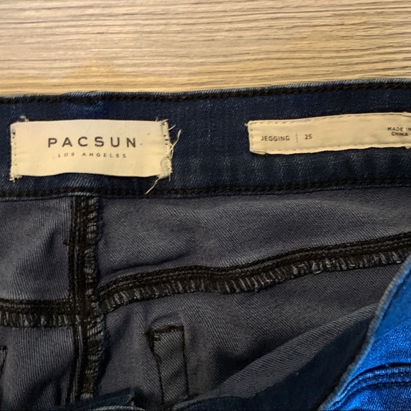 Pacsun Distressed Dark Jegging - Picture 4 of 5